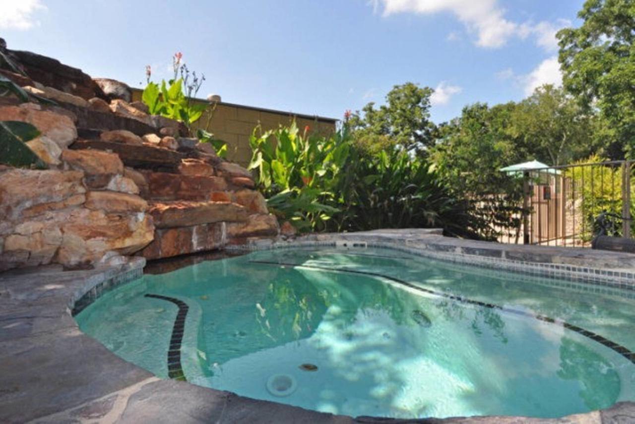 Windrow Retreat Apartment New Braunfels Exterior photo